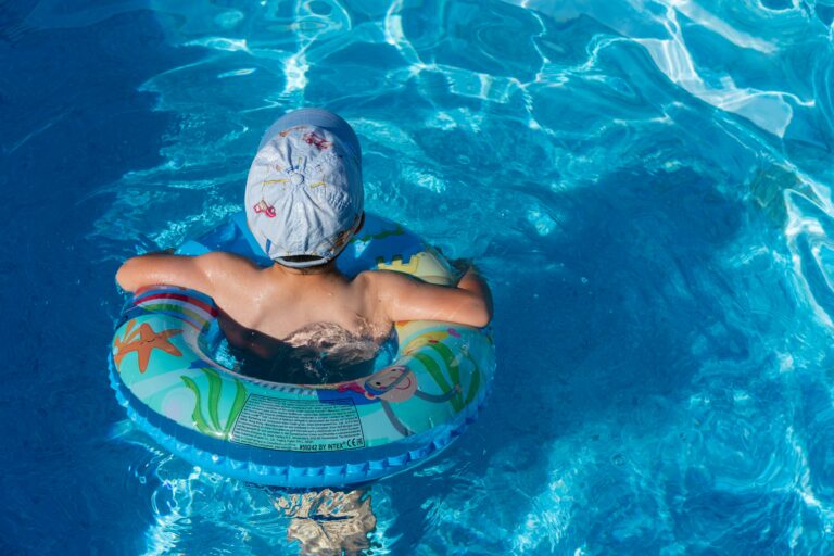 Det perfekte svømmeudstyr til din ferie